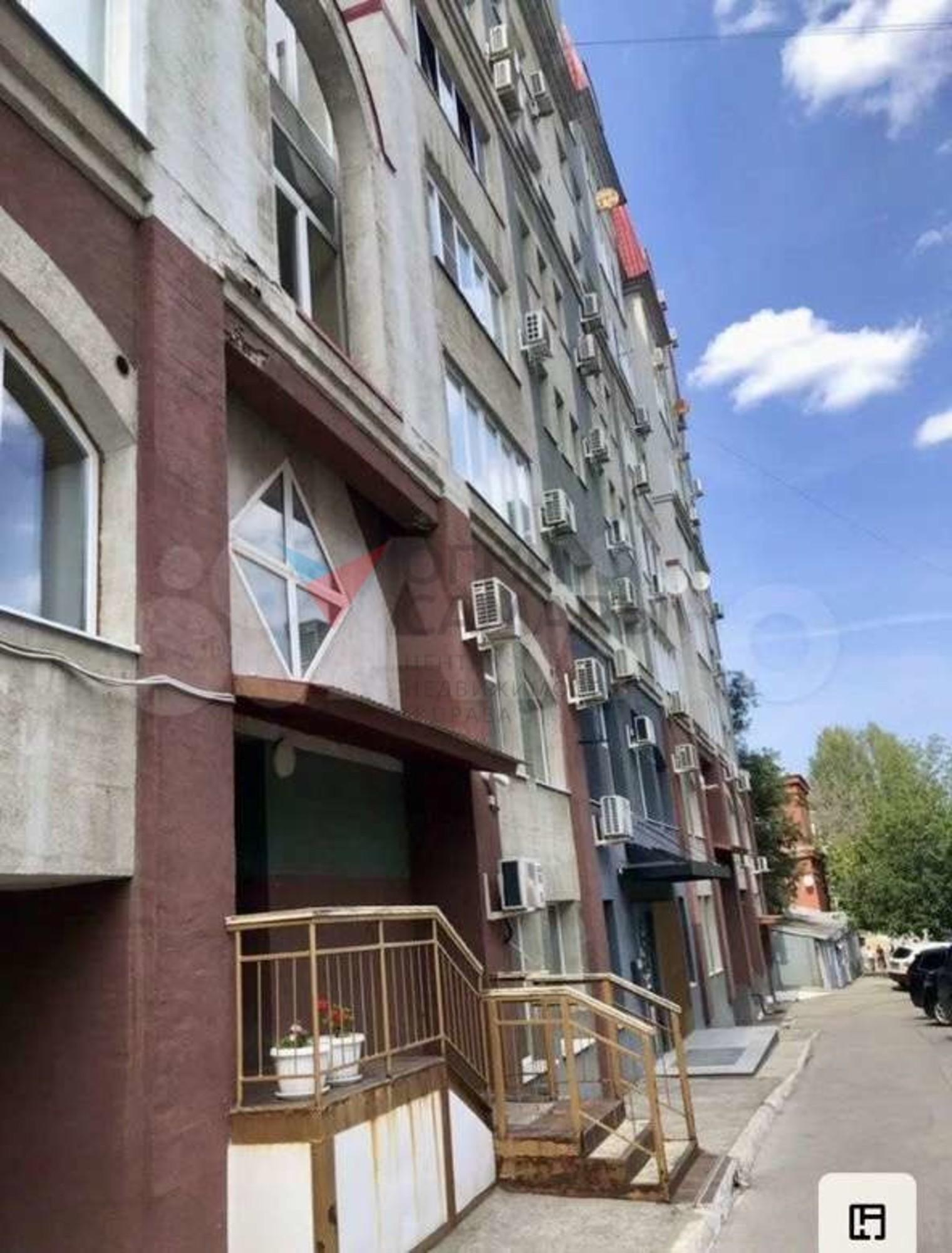 Купить офис, помещение под офис за 15 000 000 рублей на Алексея Толстого улица, 122