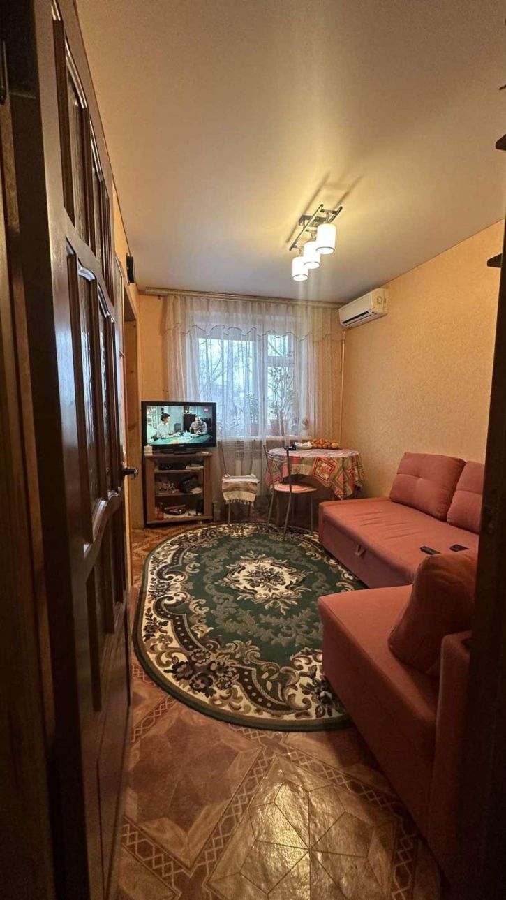 3-комн квартира Кирова проспект, 214