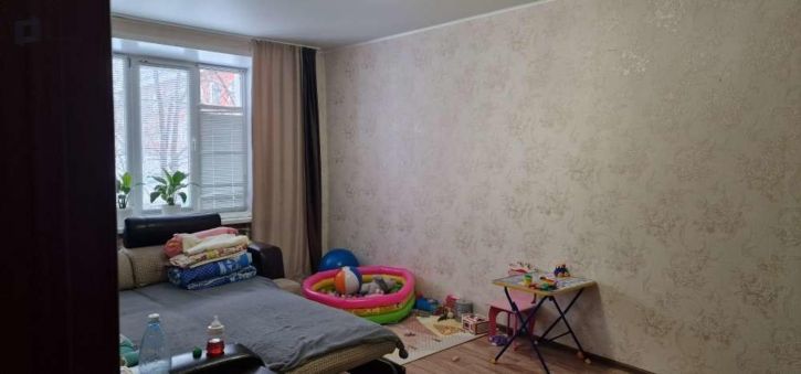 3-комн квартира Калинина улица, 107