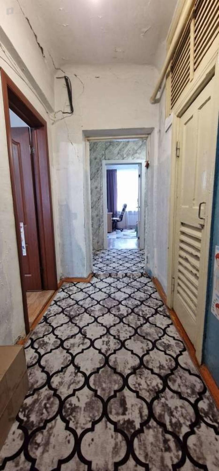 3-комн квартира Калинина улица, 107