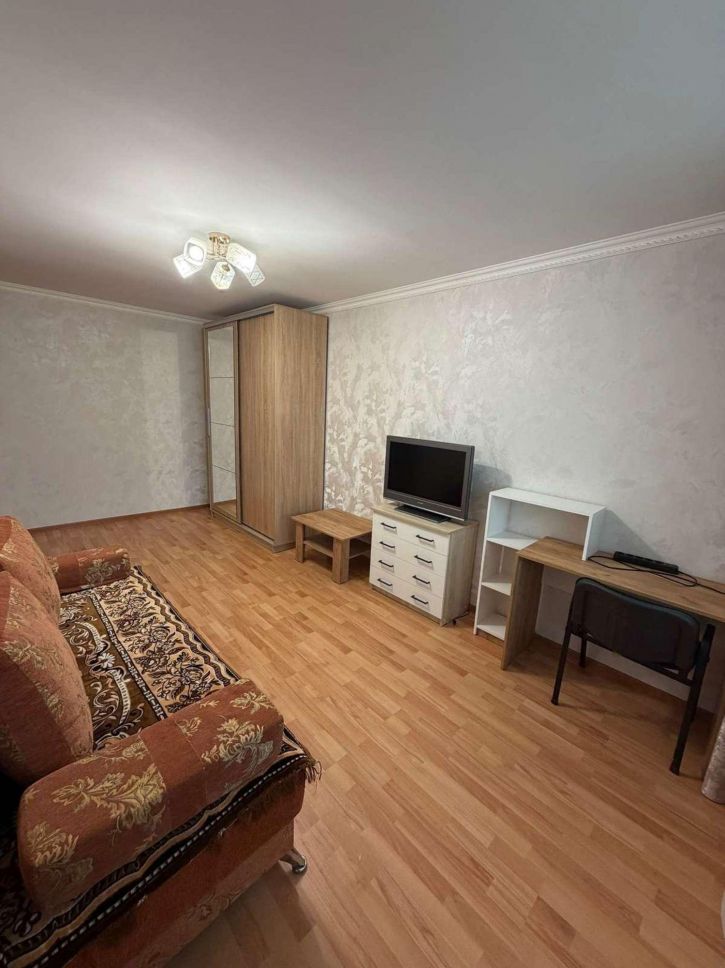 2-комн квартира Мориса Тореза улица, 155а