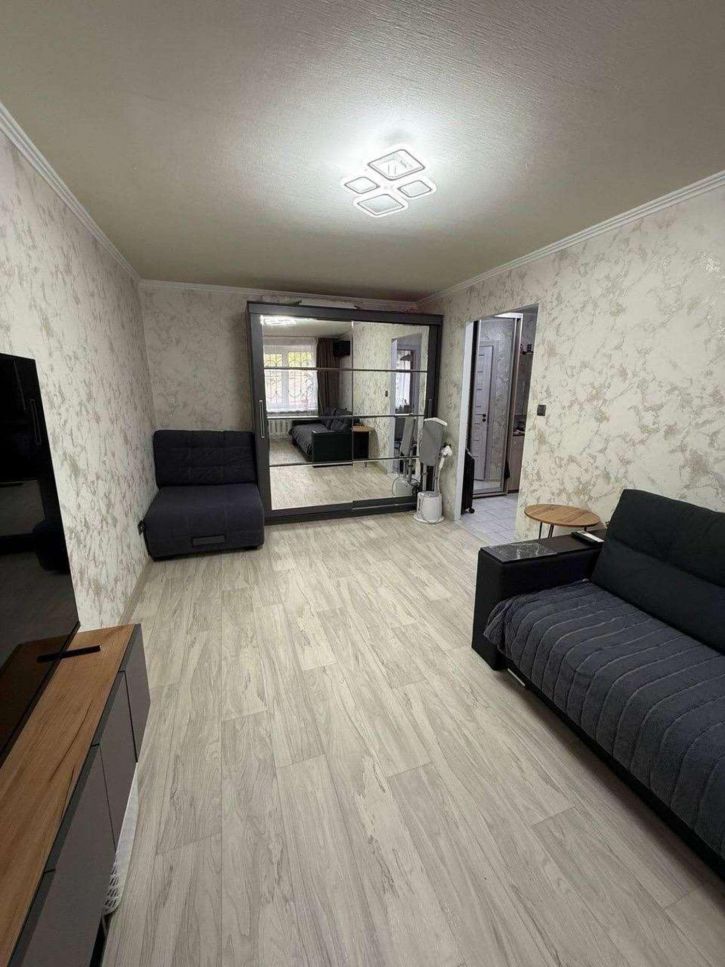 1-комн квартира Днепровская улица, 3
