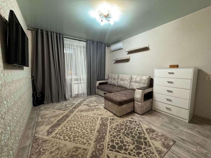 1-комн квартира Авроры улица, 61