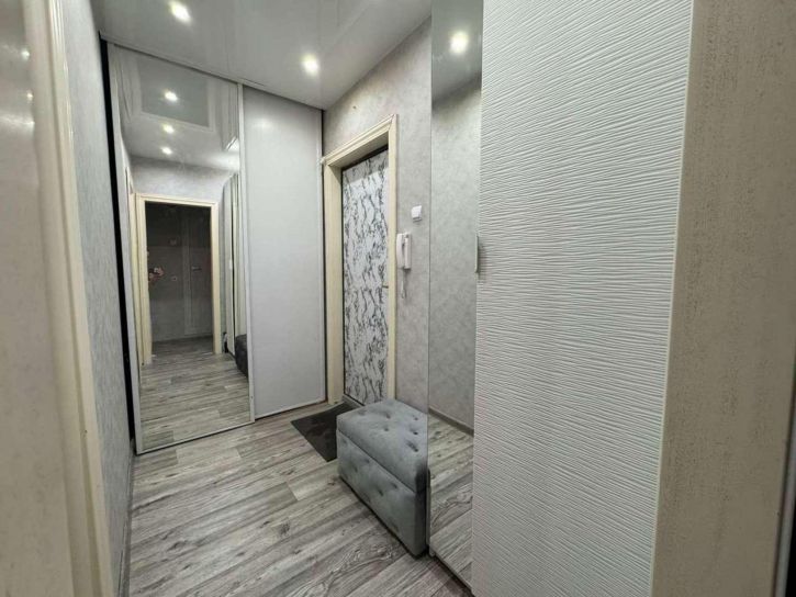 1-комн квартира Авроры улица, 61