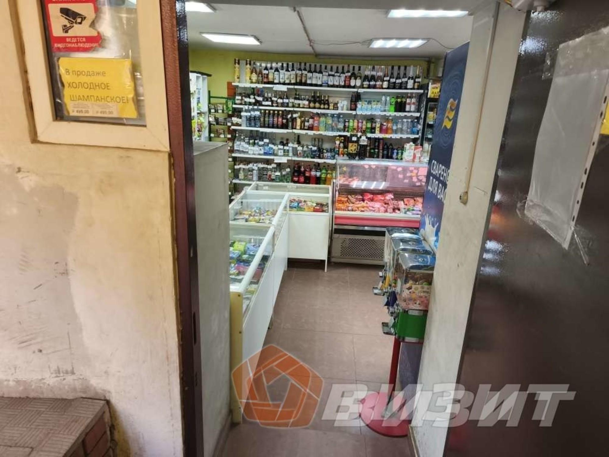 Сдать торговое помещение за 69 000 рублей на Кирова проспект, 130