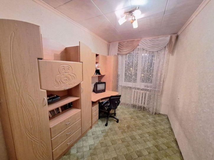 4-комн квартира Металлистов улица, 70