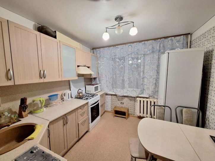 4-комн квартира Металлистов улица, 70