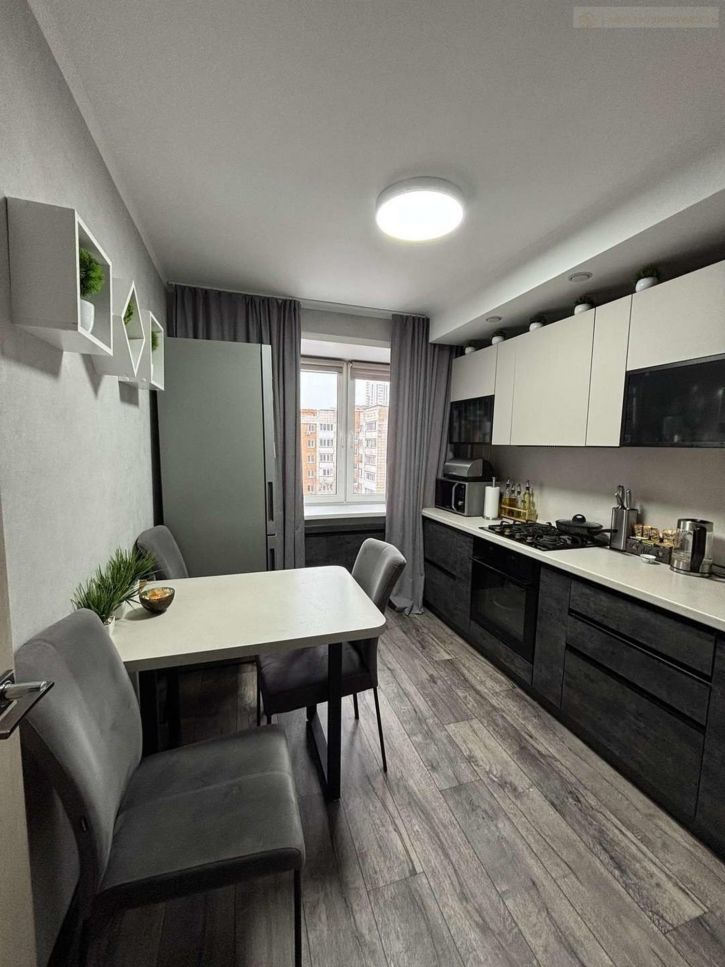3-комн квартира 22 Партсъезда улица, 56