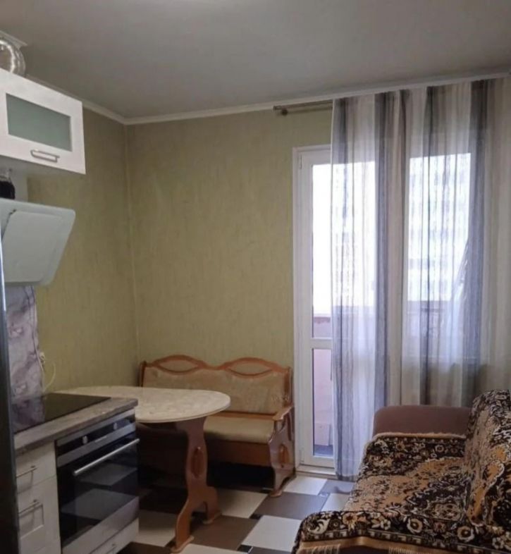 1-комн квартира Революционная улица, 7