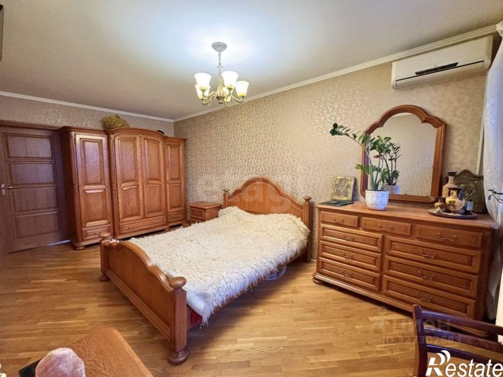3-комн квартира улица Стара-Загора, 275,  д. 275