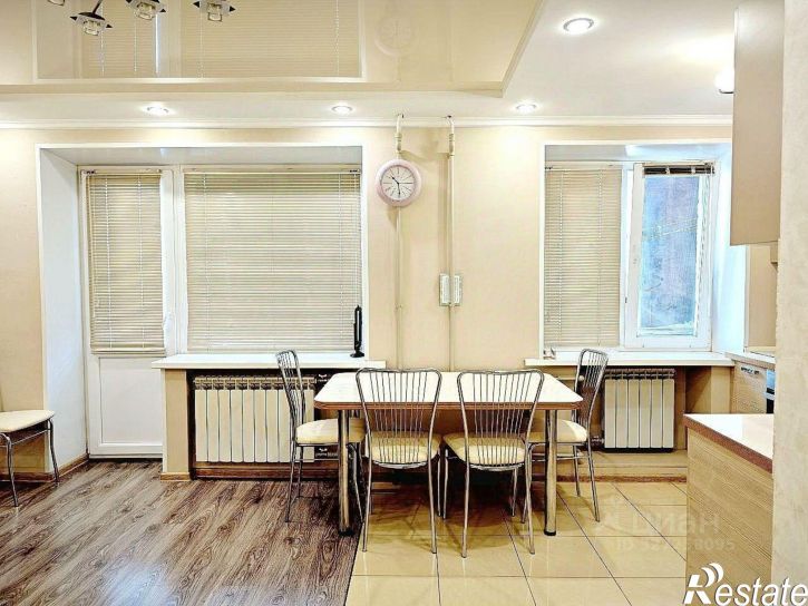 2-комн квартира ул Советской Армии, 144,  д. 144