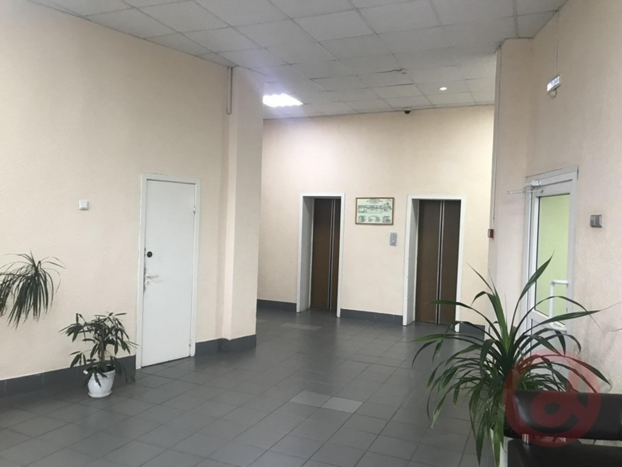 Сдать складское помещение за 43 905 рублей на Партизанская улица, 19