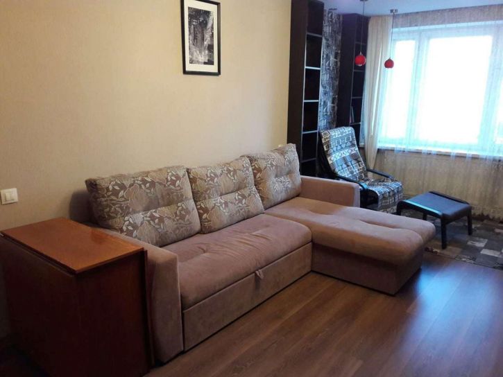 2-комн квартира Советская улица, 75