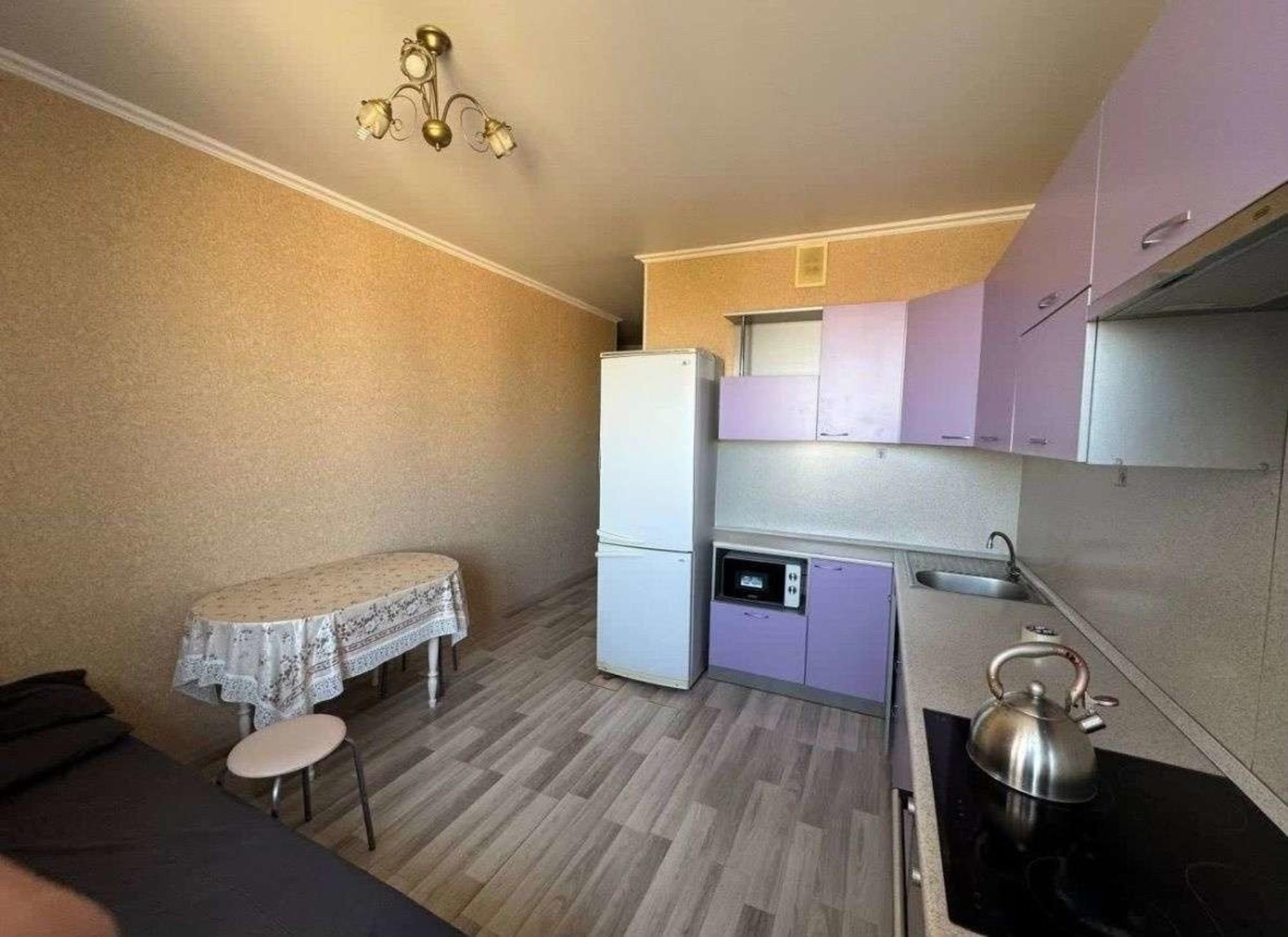 Сдать квартиру за 26 000 рублей на Карбышева улица, 81