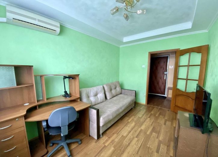 2-комн квартира Осипенко улица, 41