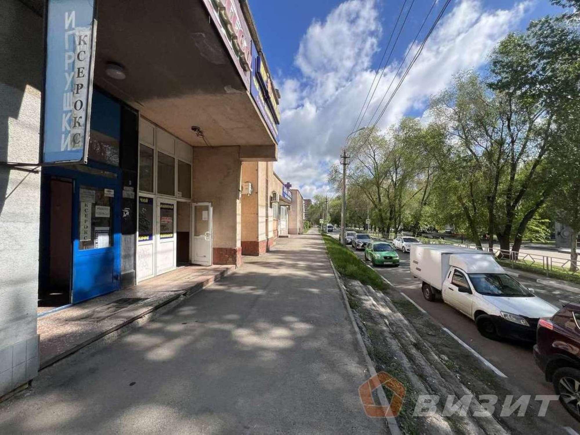 Купить торговое помещение за 3 000 000 рублей на Юных Пионеров проспект, 142