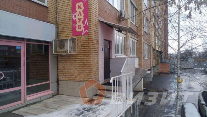 Торговое помещение Советской Армии улица, 240б