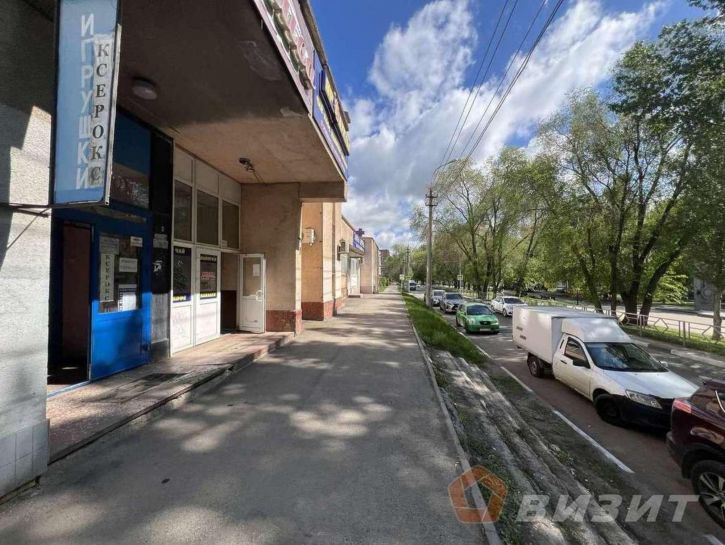 Торговое помещение Юных Пионеров проспект, 142