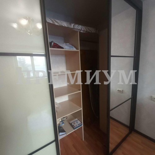 Продажа 1-комн квартиры Виталия Жалнина улица, 3