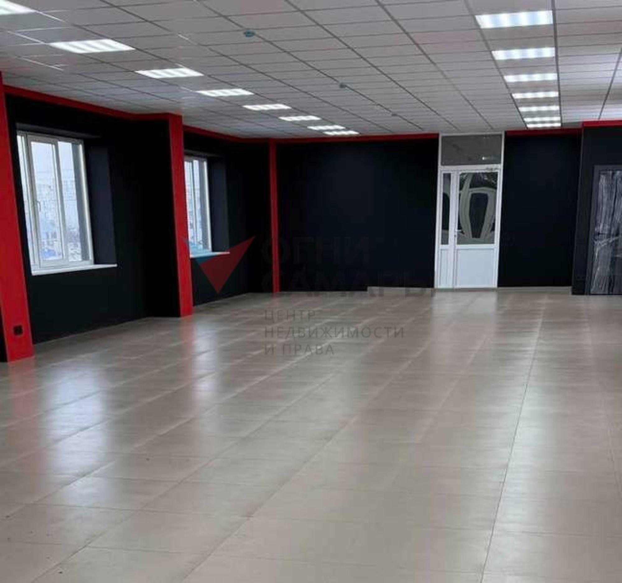 Сдать офис, помещение под офис за 125 000 рублей на Мира улица, 24