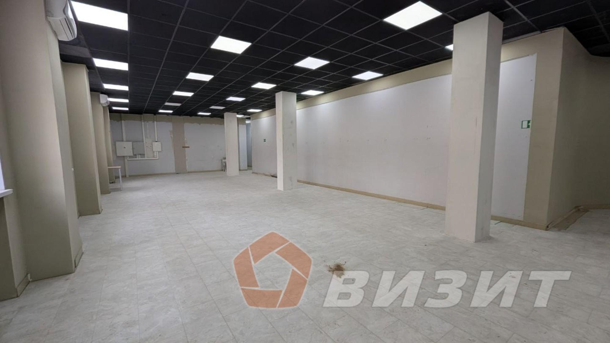 Сдать торговое помещение за 160 000 рублей на Мичурина улица, 46