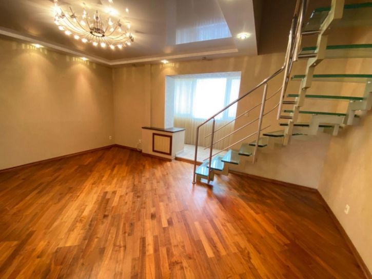 4-комн квартира Карла Маркса проспект, 55