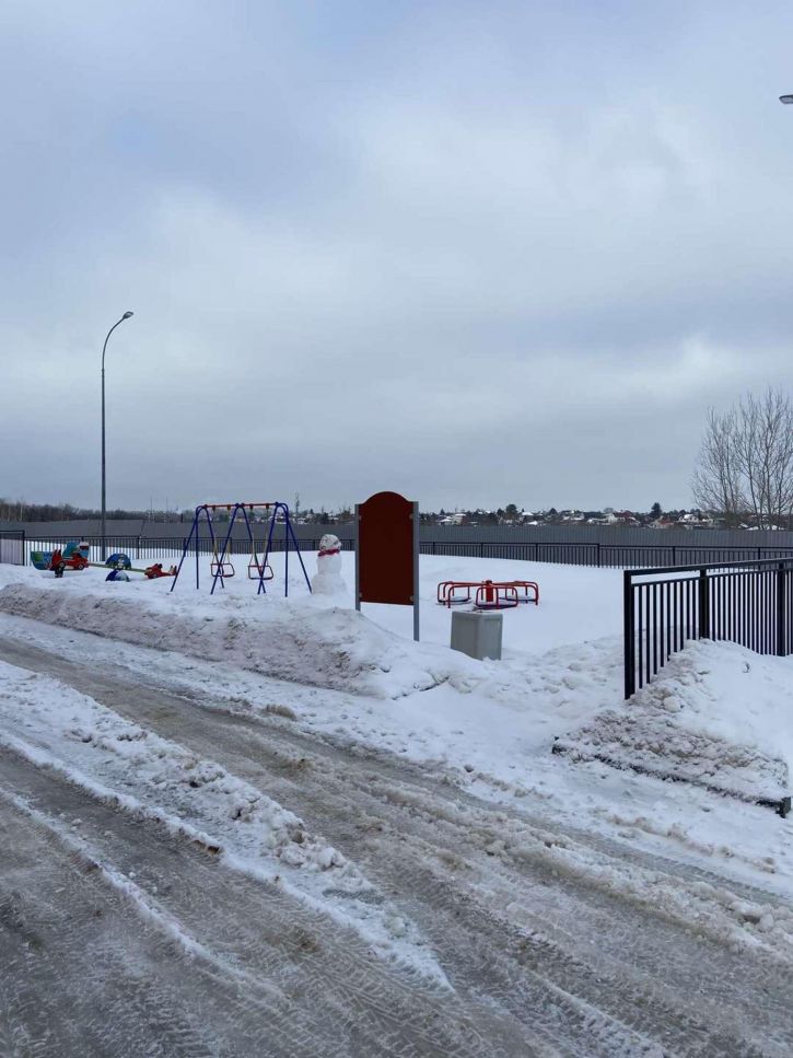 2-комн квартира Крайняя улица, 40