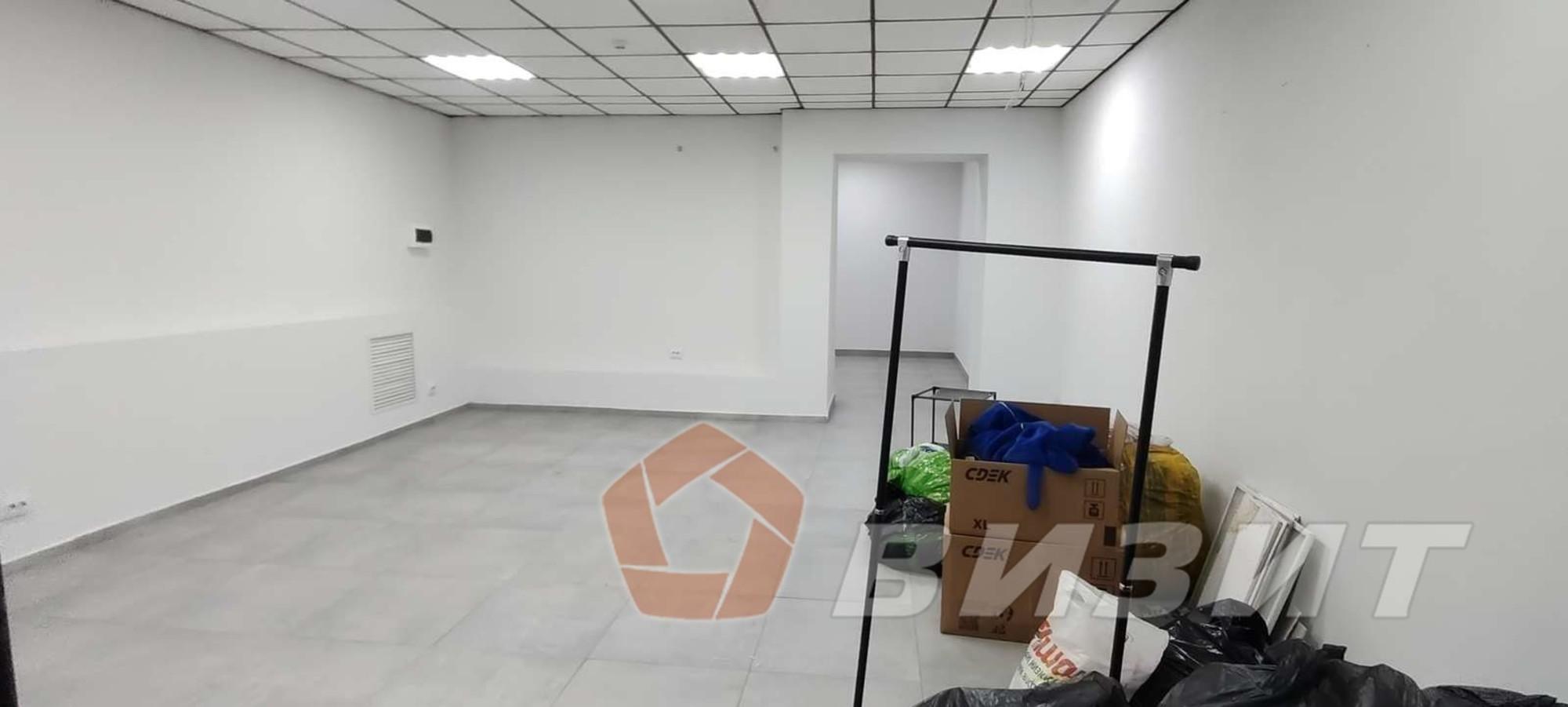 Купить торговое помещение за 4 600 000 рублей на Революционная улица, 70