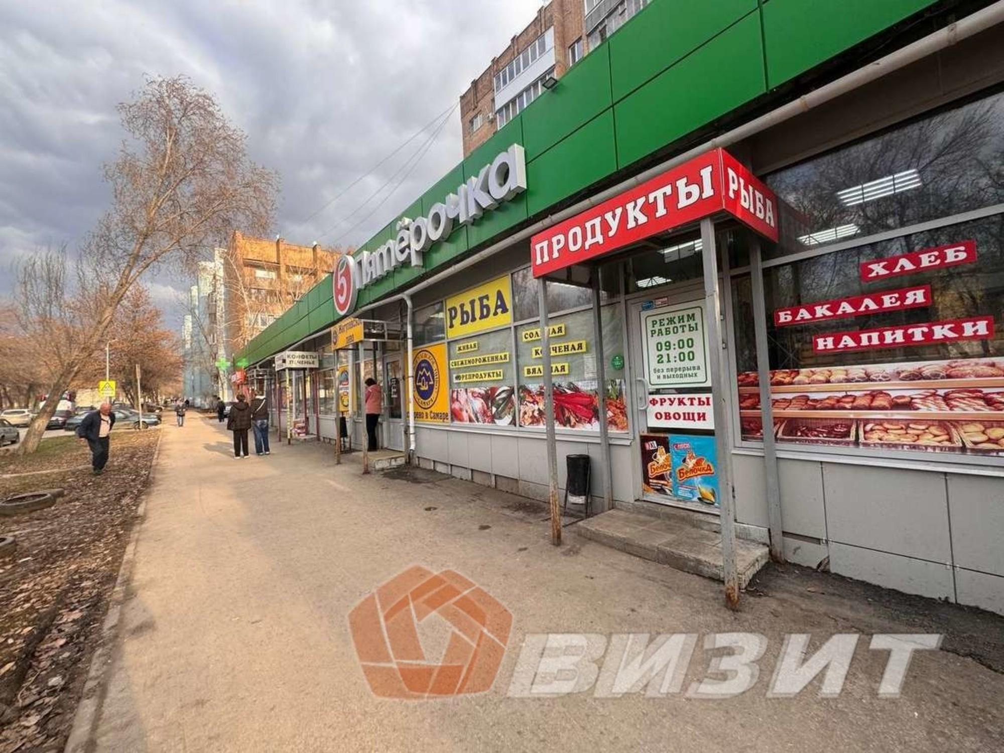 Сдать торговое помещение за 265 200 рублей на Мориса Тореза улица, 13а