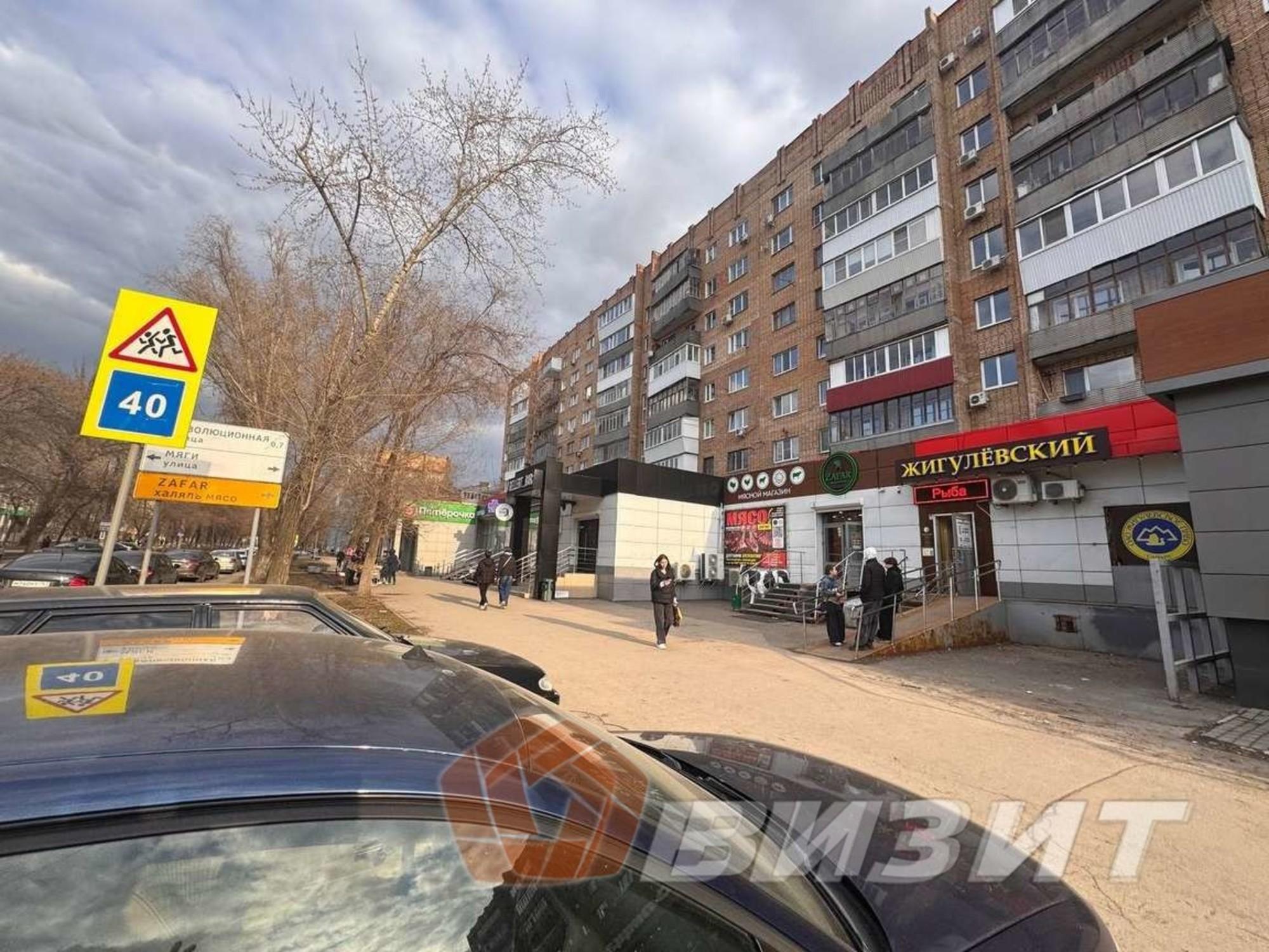 Сдать торговое помещение за 265 200 рублей на Мориса Тореза улица, 13а