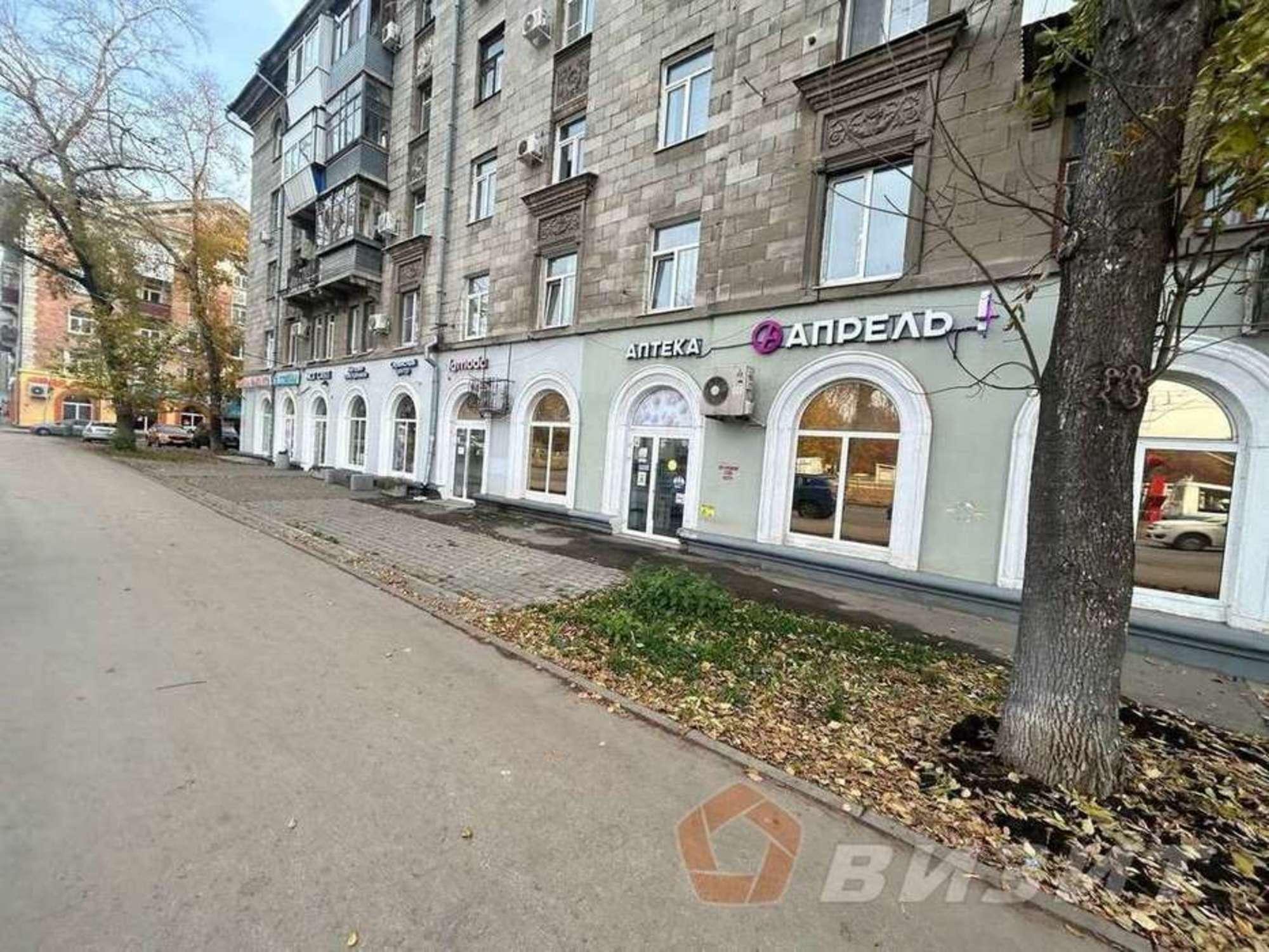 Купить торговое помещение за 38 000 000 рублей на Победы улица, 95