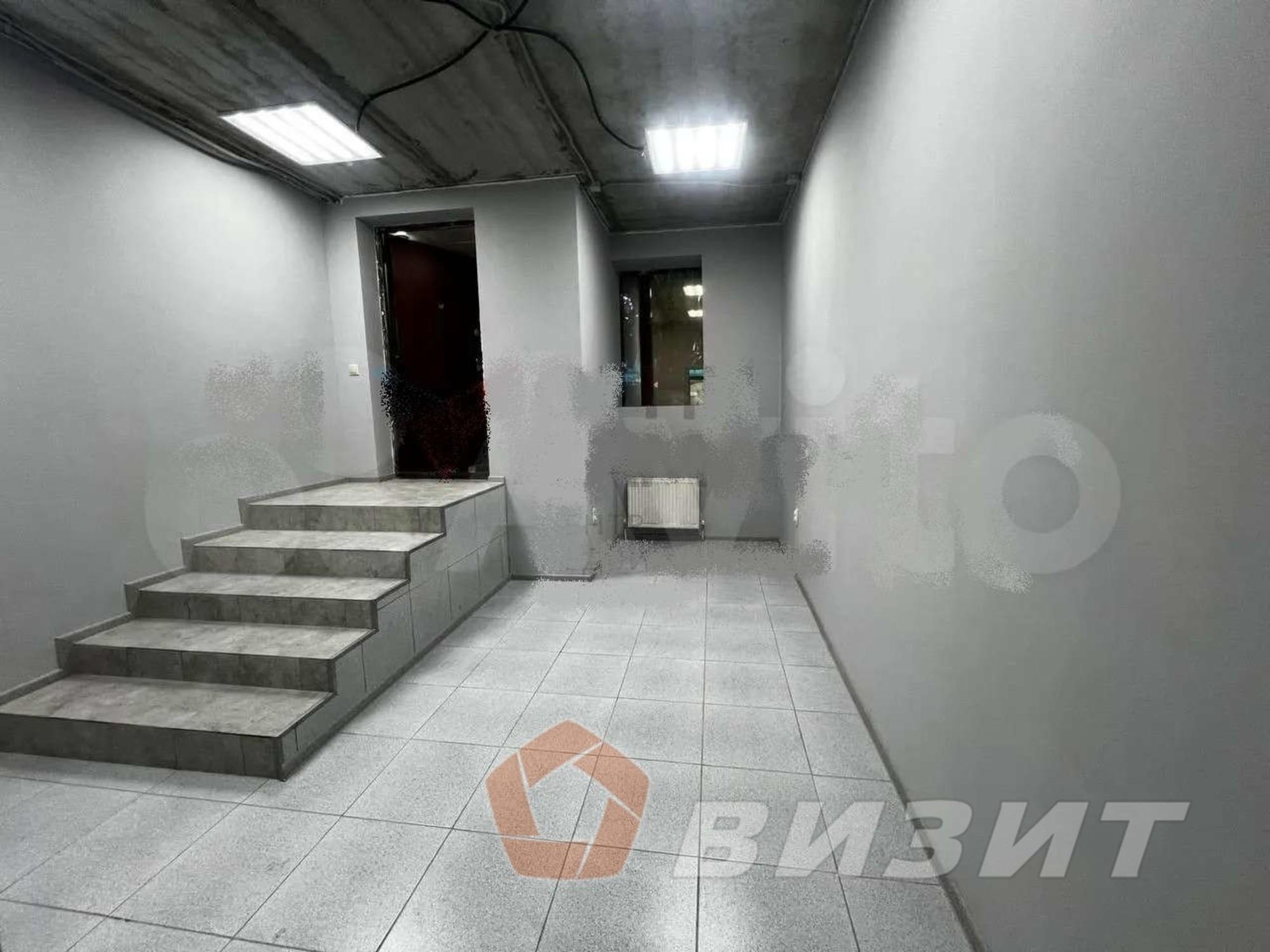 Купить торговое помещение за 12 360 000 рублей на Алексея Толстого улица, 76