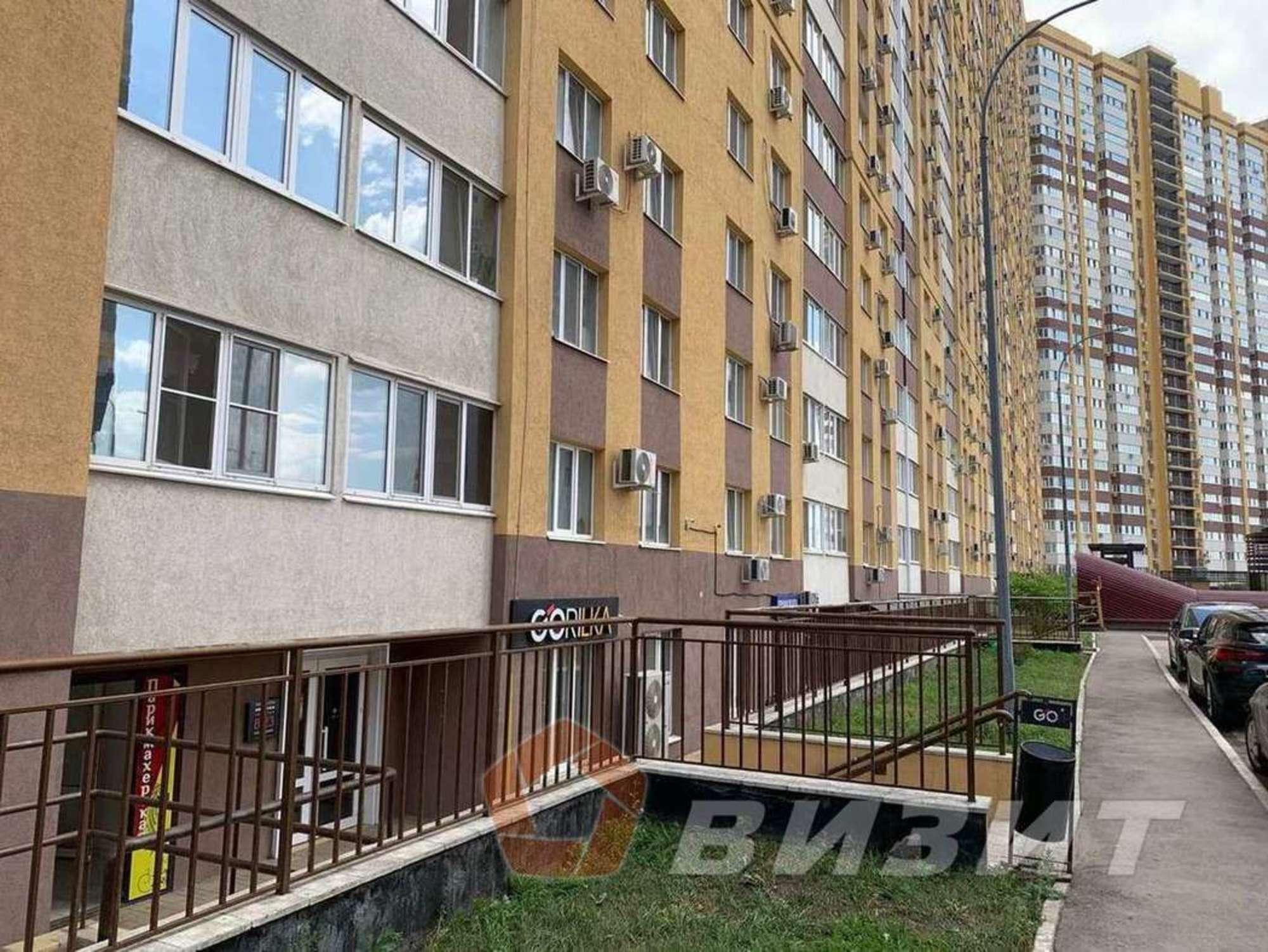 Купить торговое помещение за 7 850 000 рублей на Краснодонская улица, 10