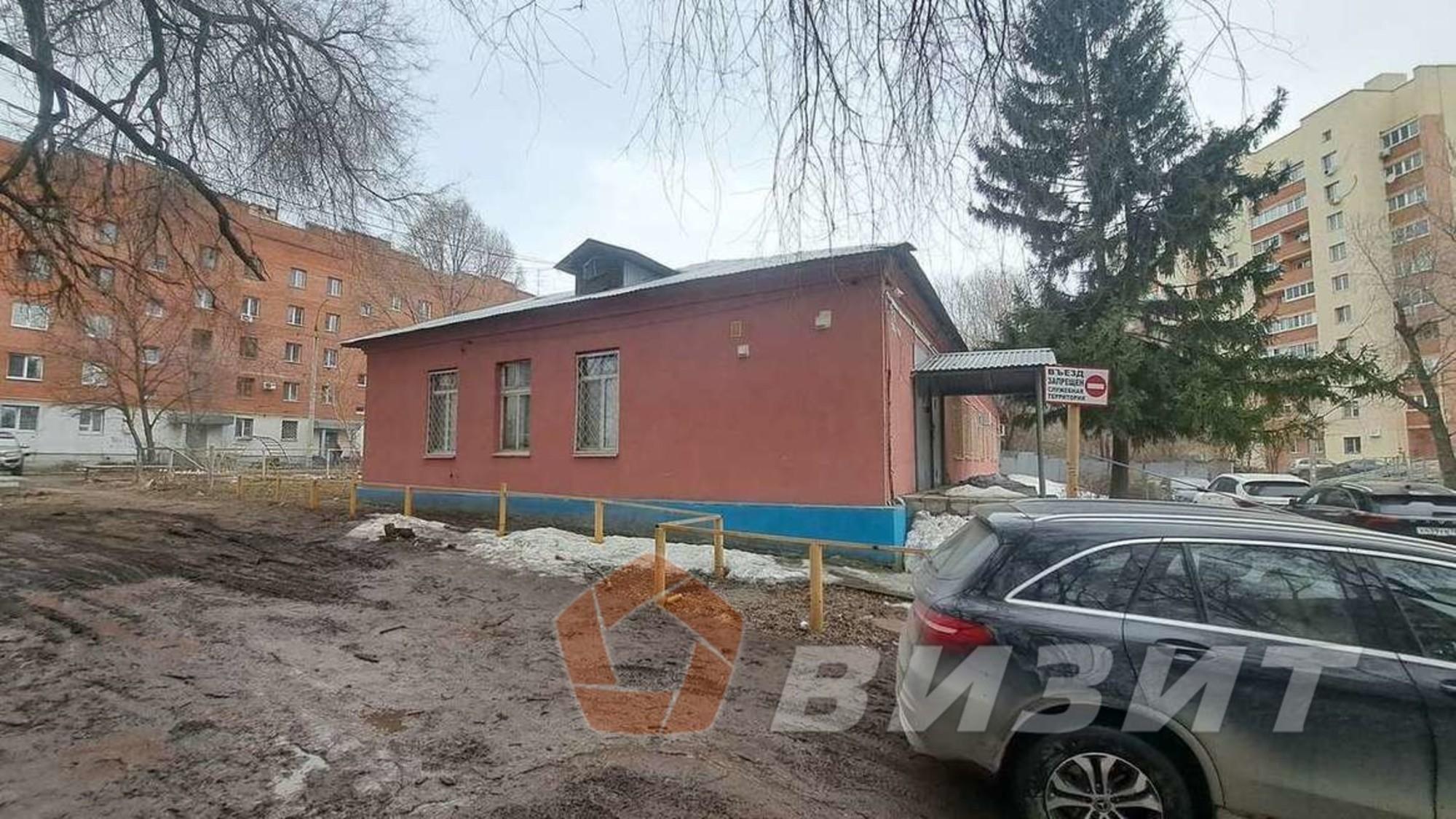 Сдать торговое помещение за 298 400 рублей на Парниковая улица, 8