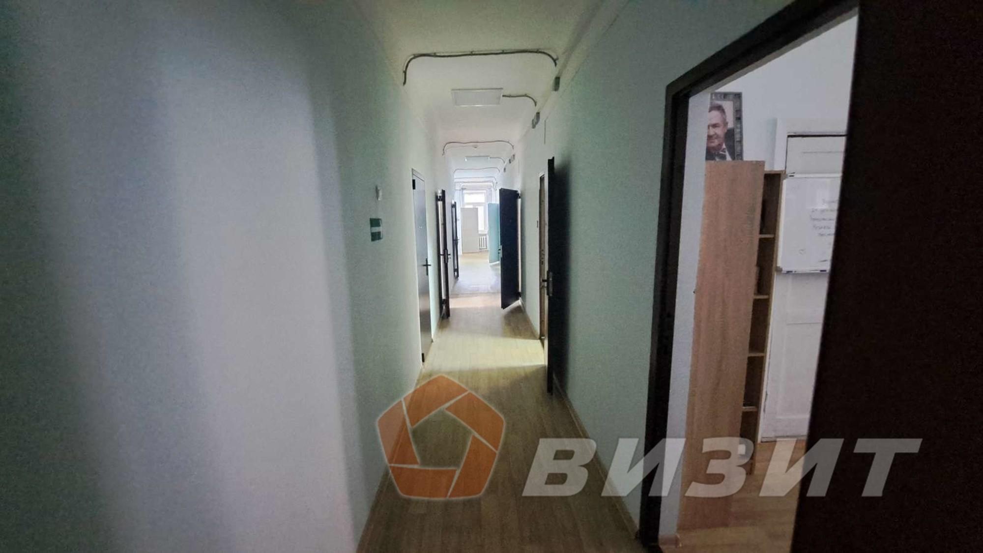 Сдать торговое помещение за 298 400 рублей на Парниковая улица, 8