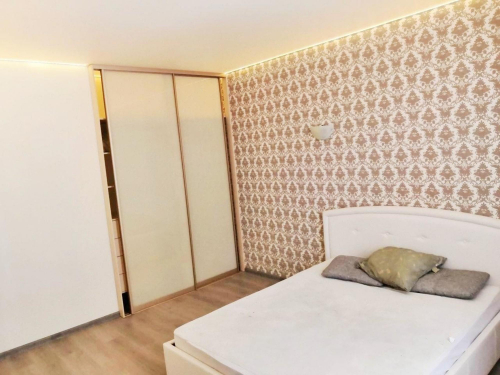 Продажа 2-комн квартиры Льва Толстого улица, 14