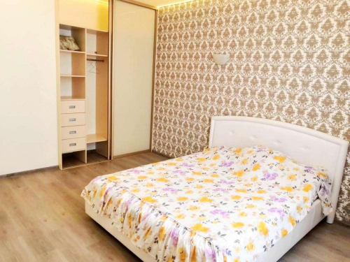 Продажа 2-комн квартиры Льва Толстого улица, 14