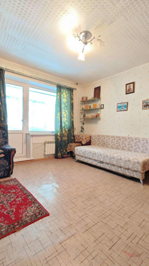 Продажа 3-комн квартиры Парижской Коммуны улица, 30