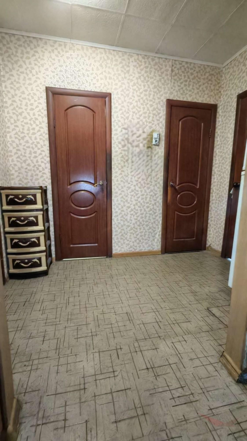 Продажа 3-комн квартиры Парижской Коммуны улица, 30