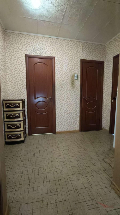 Продажа 3-комн квартиры Парижской Коммуны улица, 30