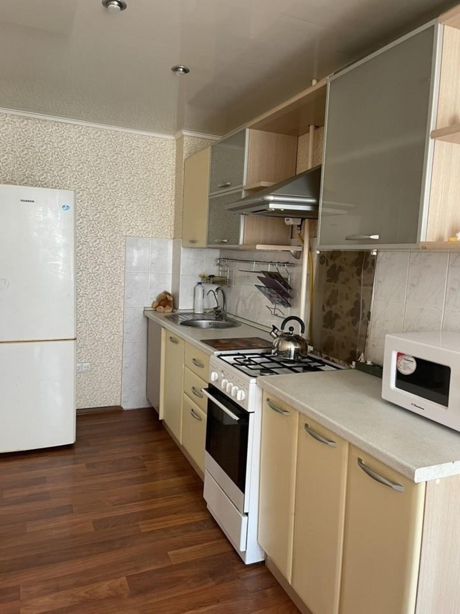 Сдать квартиру за 27 000 рублей на Металлургов проспект, 50