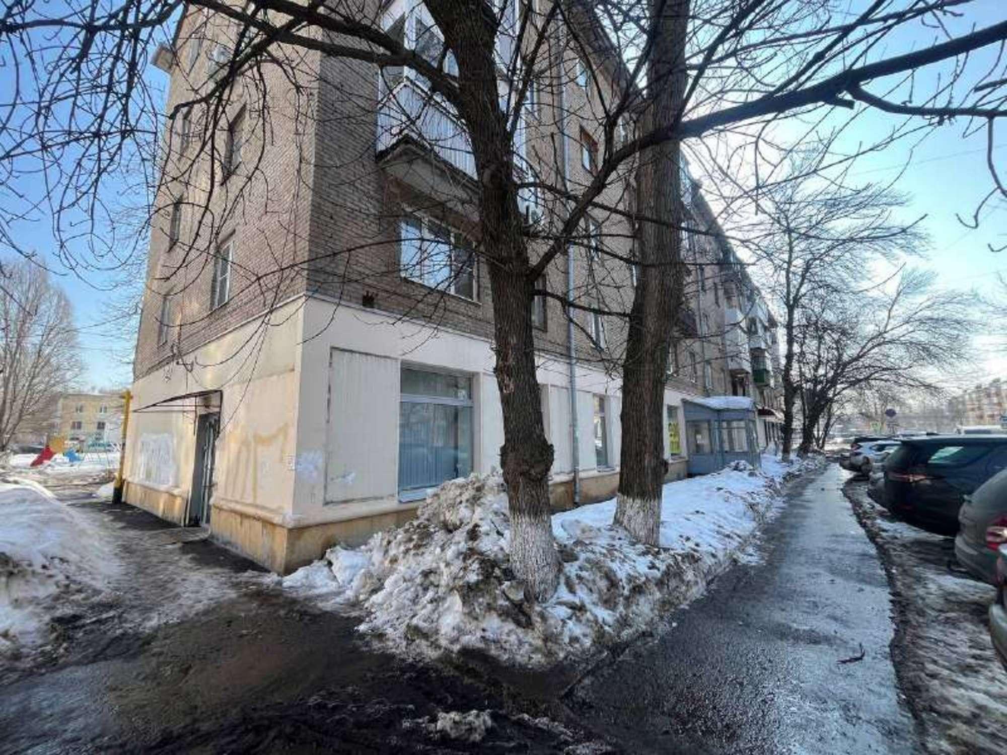 Сдать торговое помещение за 86 100 рублей на Митирева пр-т, 16