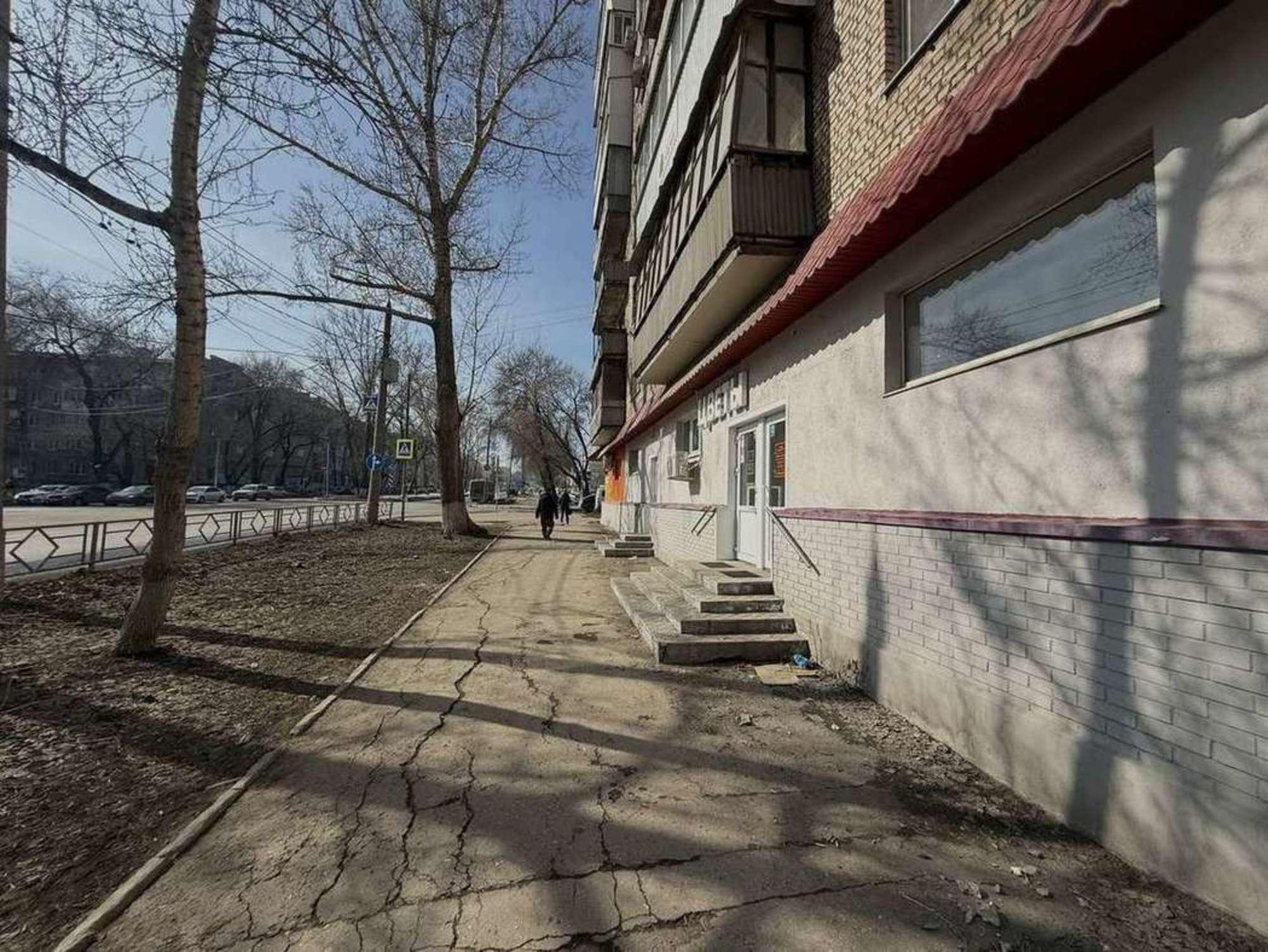Сдать торговое помещение за 58 300 рублей на Гагарина улица, 124