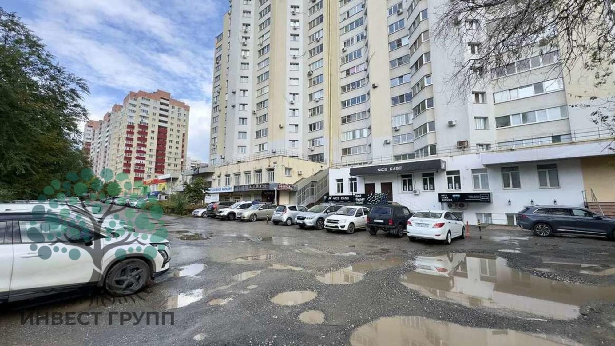 Сдать торговое помещение за 100 000 рублей на Карла Маркса проспект, 32
