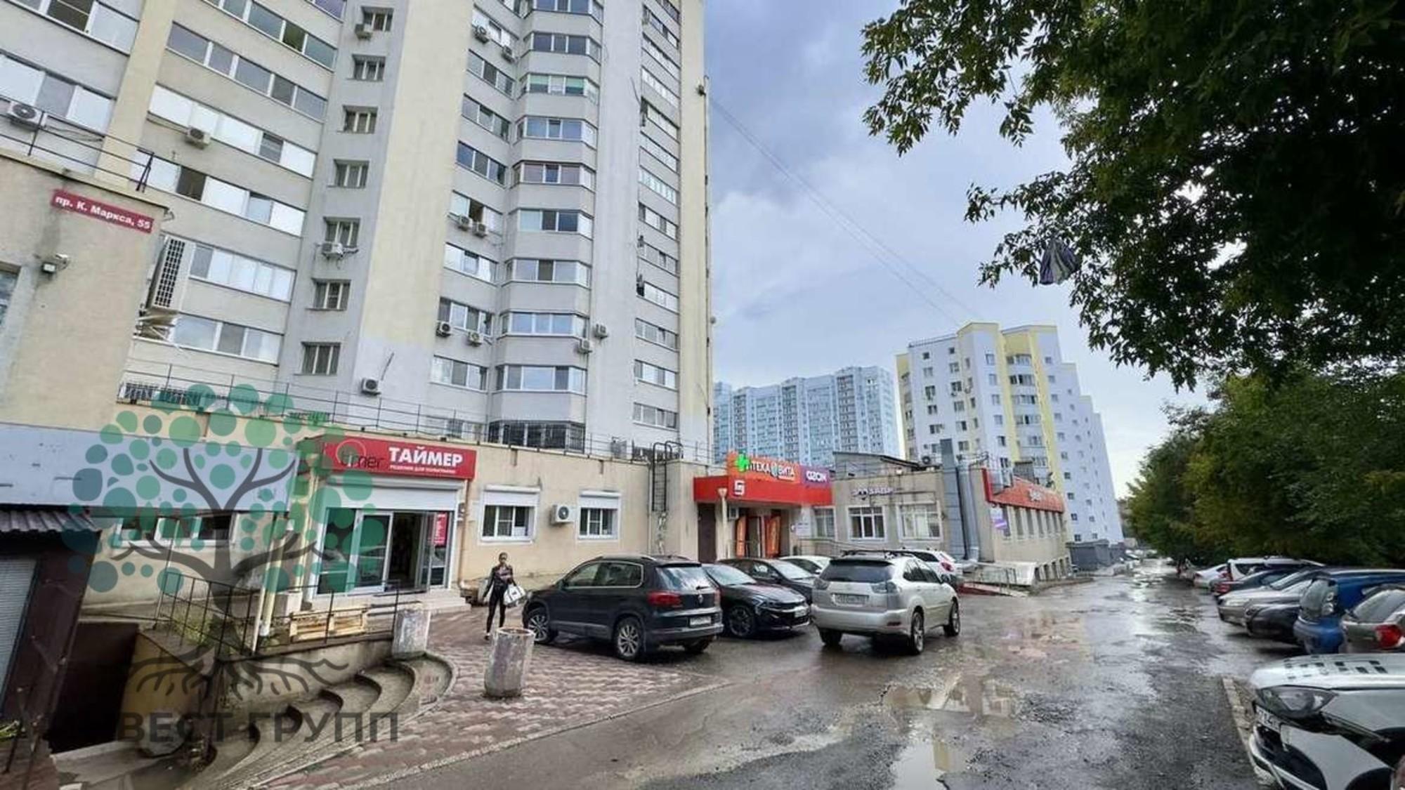Сдать торговое помещение за 100 000 рублей на Карла Маркса проспект, 32