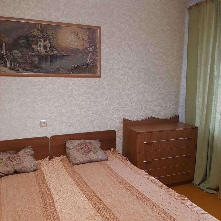 2-комн квартира Крайняя улица, 19