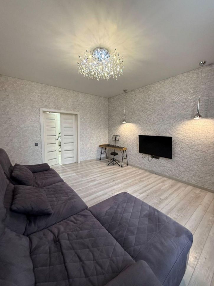 3-комн квартира Кирова проспект, 40