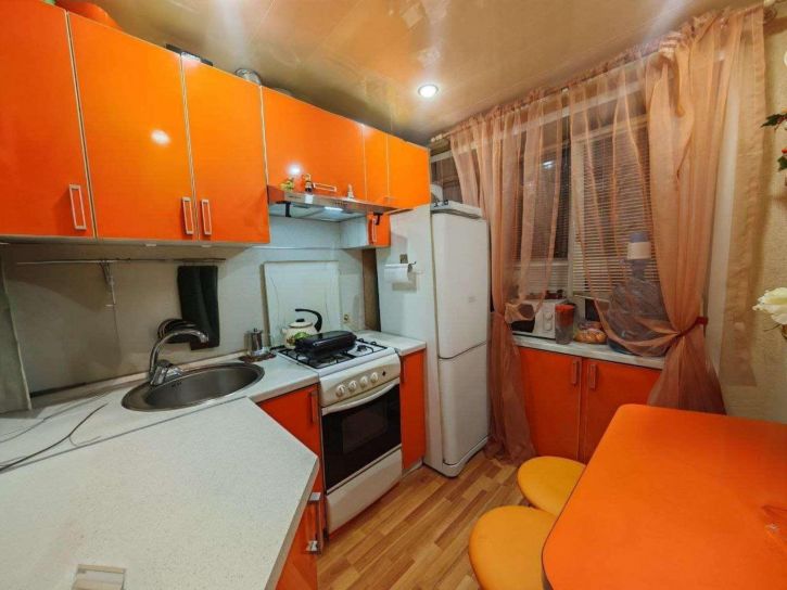 2-комн квартира Гвардейская улица, 15