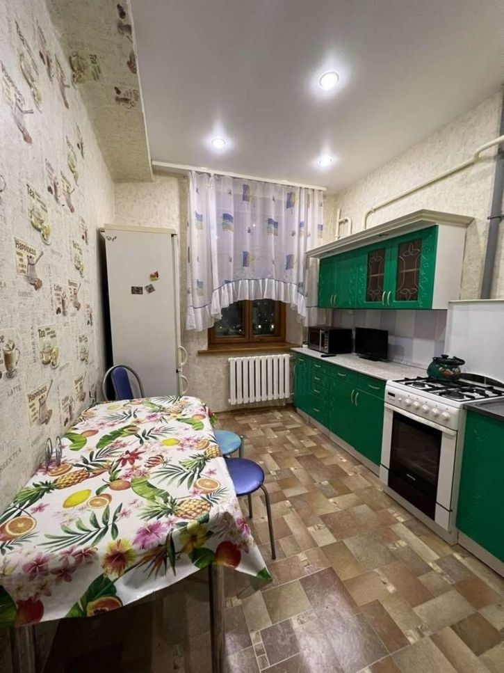 2-комн квартира Запорожская улица, 11