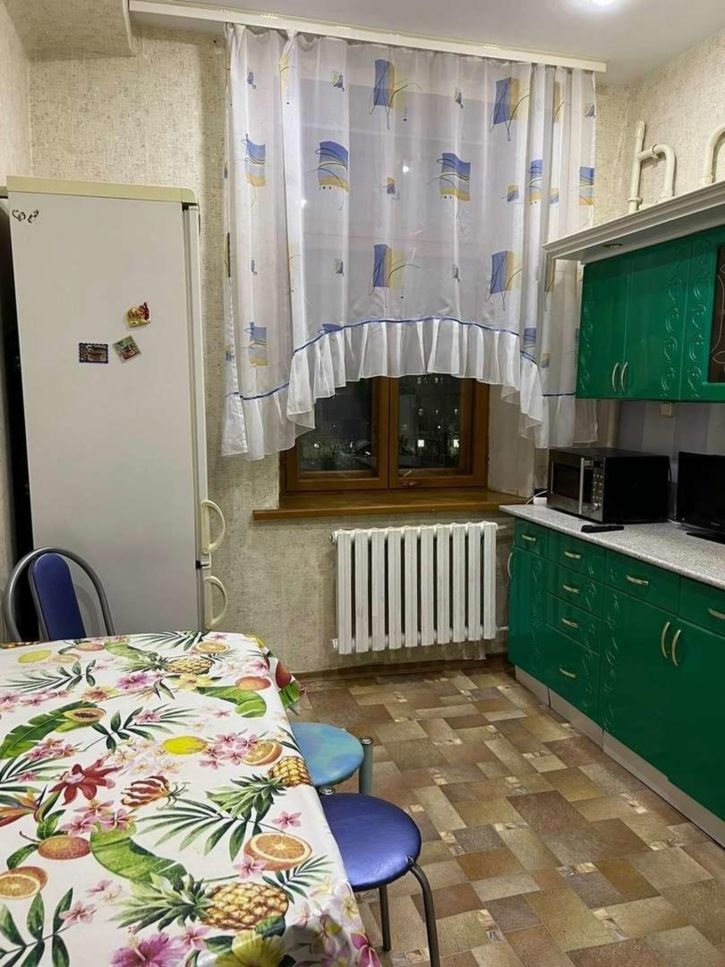 2-комн квартира Запорожская улица, 11